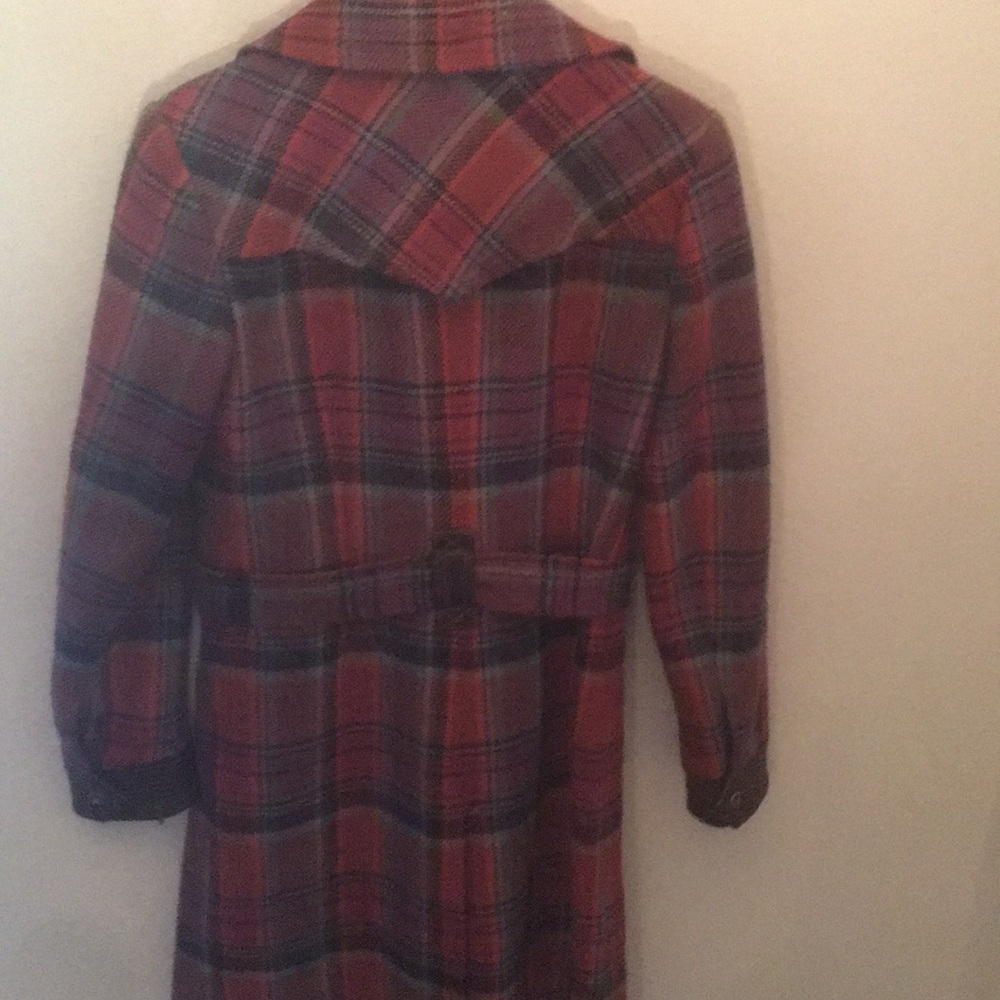 Coat - Picture 7 of 7